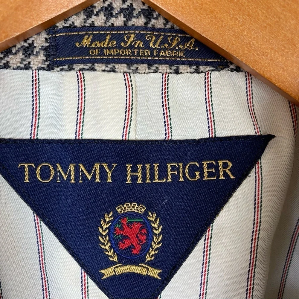 Vintage 90s Tommy Hilfiger Houndstooth Black Tan Two-Button Blazer, Size 44R‎